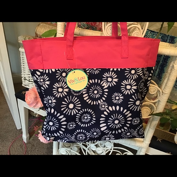 So pretty viv Lou bag - Picture 2 of 2